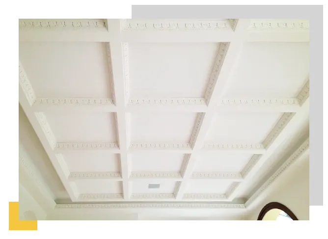 Finiture in gesso con stucchi decorativi, cornici e modanature per valorizzazione architettonica degli interni